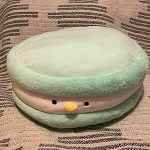 Macaron penguin